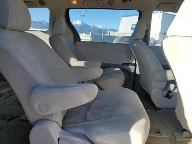 Photo 10 VIN: 5TDZK3DC9BS052301 - TOYOTA SIENNA 