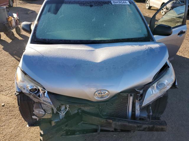 Photo 11 VIN: 5TDZK3DC9BS052301 - TOYOTA SIENNA 