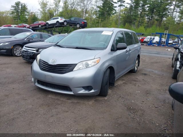 Photo 1 VIN: 5TDZK3DC9CS189496 - TOYOTA SIENNA 