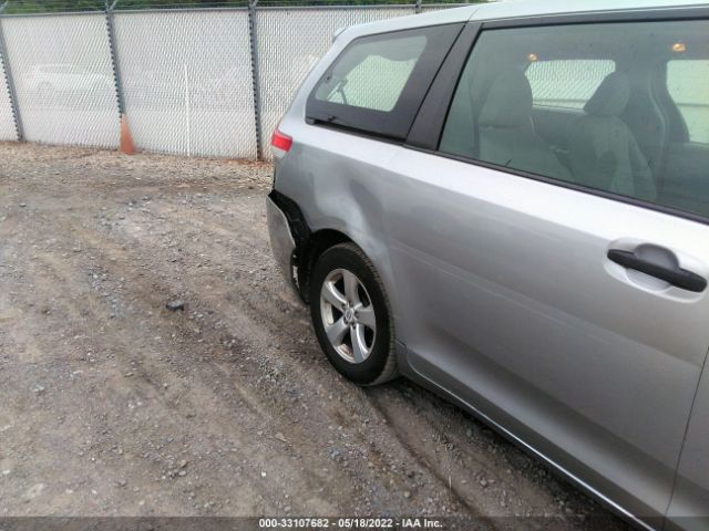 Photo 5 VIN: 5TDZK3DC9CS236672 - TOYOTA SIENNA 