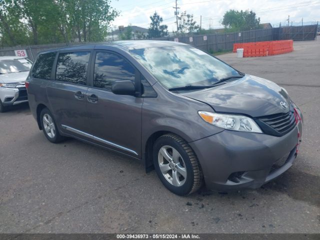 Photo 0 VIN: 5TDZK3DC9FS596755 - TOYOTA SIENNA 