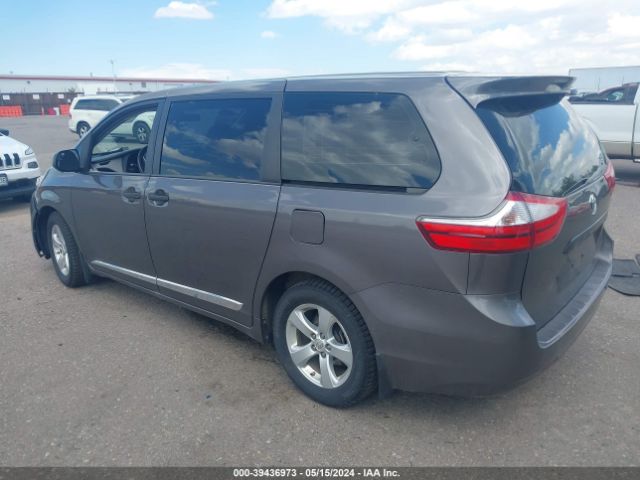 Photo 2 VIN: 5TDZK3DC9FS596755 - TOYOTA SIENNA 