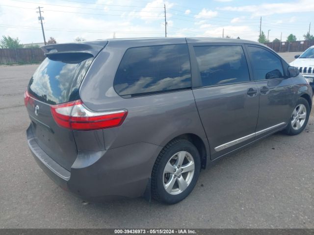 Photo 3 VIN: 5TDZK3DC9FS596755 - TOYOTA SIENNA 