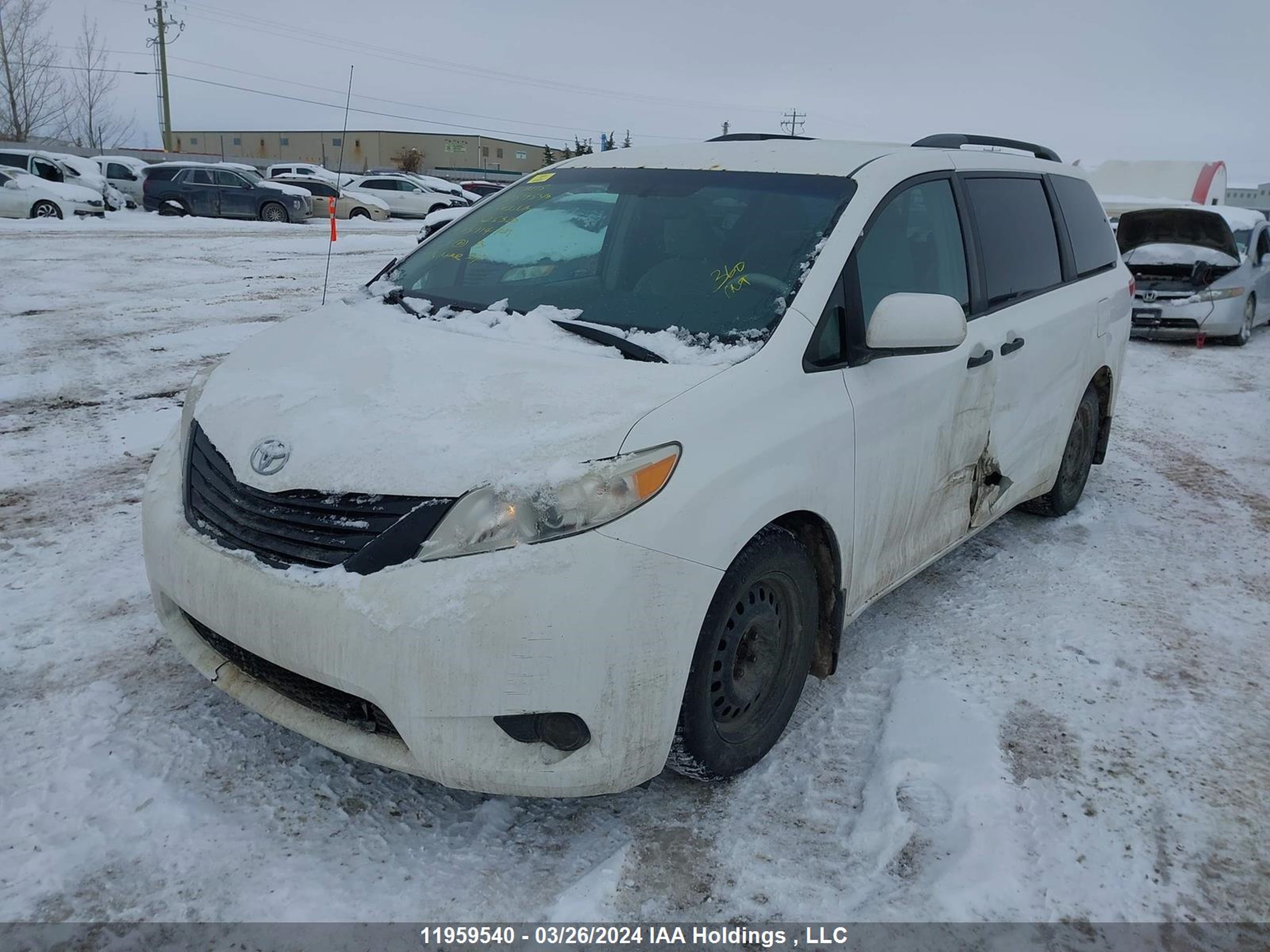 Photo 1 VIN: 5TDZK3DCXBS025320 - TOYOTA SIENNA 