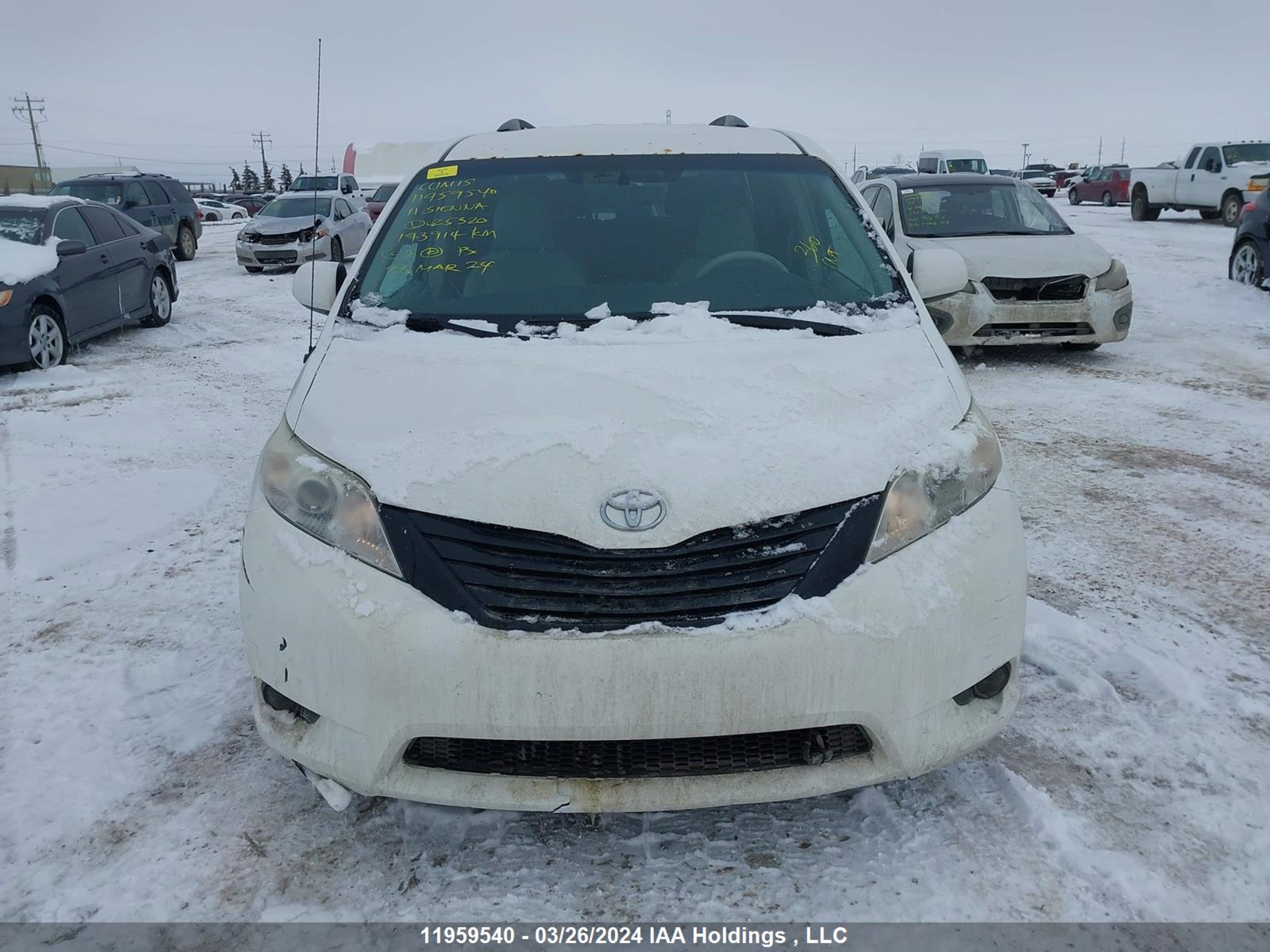 Photo 11 VIN: 5TDZK3DCXBS025320 - TOYOTA SIENNA 