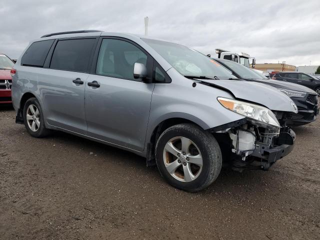 Photo 3 VIN: 5TDZK3DCXBS099868 - TOYOTA SIENNA 