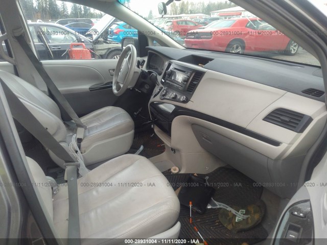 Photo 4 VIN: 5TDZK3DCXBS118273 - TOYOTA SIENNA 