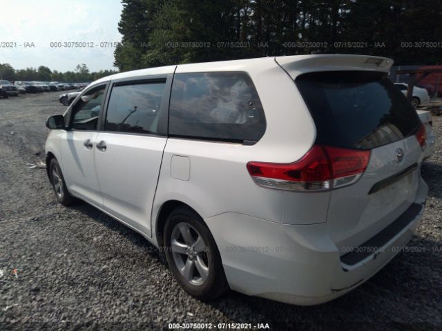 Photo 2 VIN: 5TDZK3DCXCS191239 - TOYOTA SIENNA 