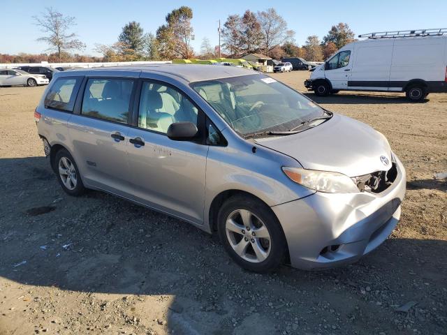 Photo 3 VIN: 5TDZK3DCXDS333817 - TOYOTA SIENNA 