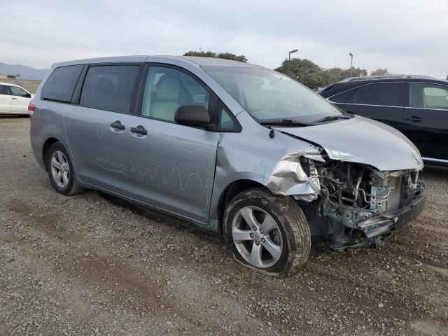 Photo 3 VIN: 5TDZK3DCXDS340783 - TOYOTA SIENNA 