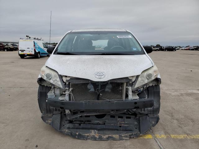 Photo 4 VIN: 5TDZK3DCXDS392771 - TOYOTA SIENNA 