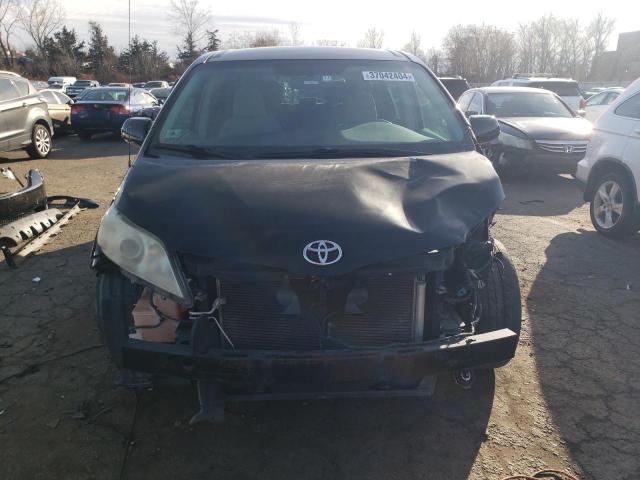 Photo 4 VIN: 5TDZK3DCXES516281 - TOYOTA SIENNA 