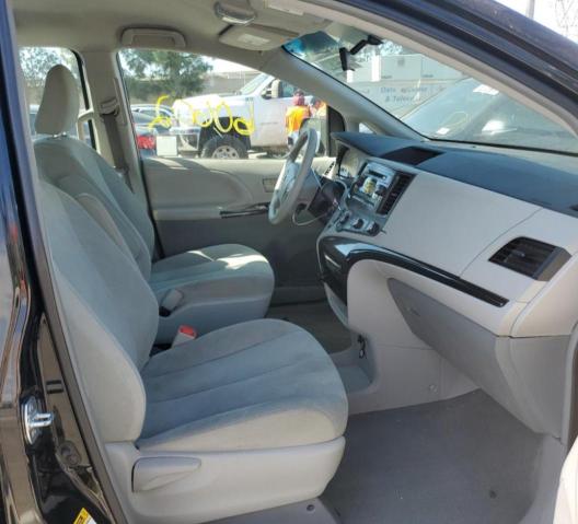 Photo 4 VIN: 5TDZK3DCXES519911 - TOYOTA SIENNA 