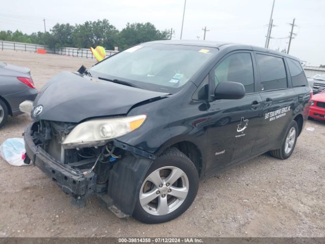 Photo 1 VIN: 5TDZK3DCXFS570293 - TOYOTA SIENNA 