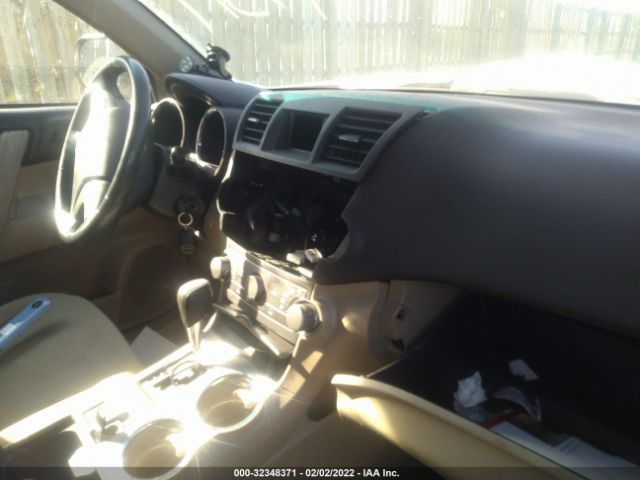 Photo 4 VIN: 5TDZK3EH0AS008373 - TOYOTA HIGHLANDER 