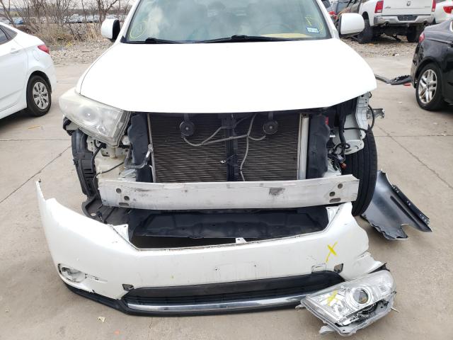 Photo 8 VIN: 5TDZK3EH0CS060847 - TOYOTA HIGHLANDER 