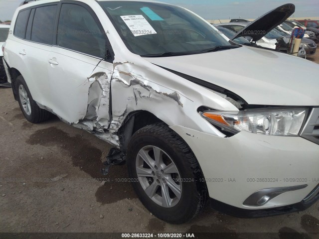 Photo 5 VIN: 5TDZK3EH0CS063974 - TOYOTA HIGHLANDER 