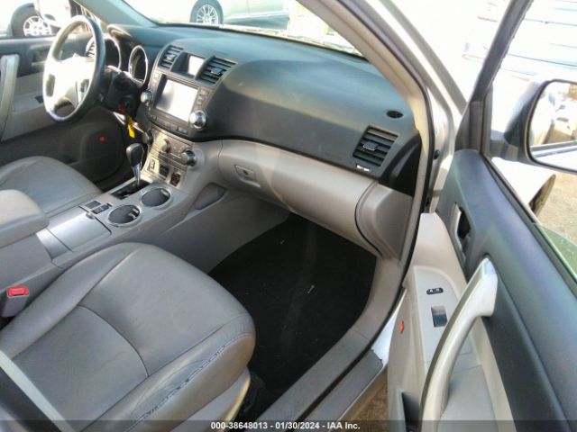 Photo 4 VIN: 5TDZK3EH0CS086798 - TOYOTA HIGHLANDER 