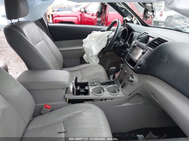 Photo 4 VIN: 5TDZK3EH0DS117257 - TOYOTA HIGHLANDER 