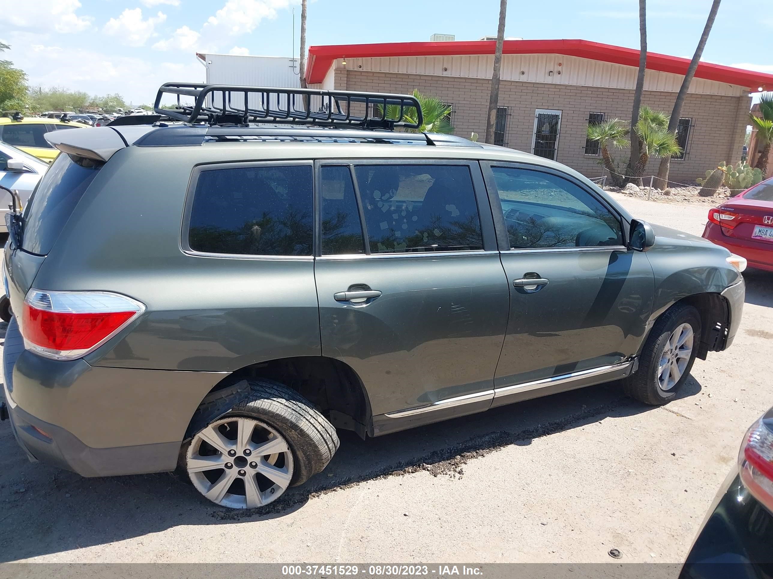 Photo 12 VIN: 5TDZK3EH1CS067922 - TOYOTA HIGHLANDER 