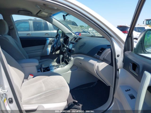 Photo 4 VIN: 5TDZK3EH1DS127151 - TOYOTA HIGHLANDER 