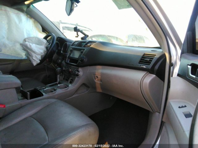 Photo 4 VIN: 5TDZK3EH1DS127912 - TOYOTA HIGHLANDER 