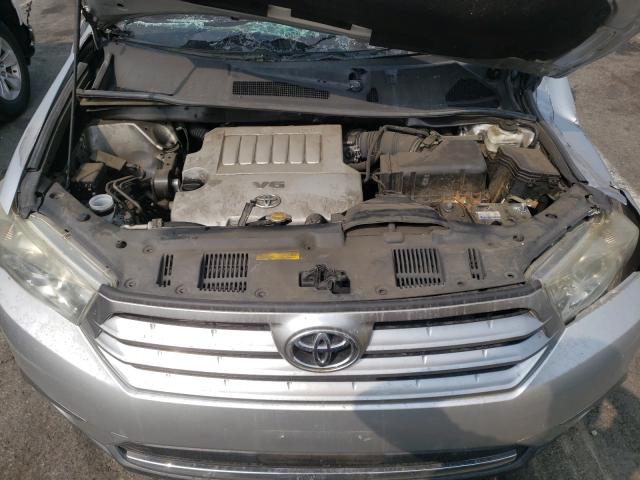 Photo 6 VIN: 5TDZK3EH4DS100705 - TOYOTA HIGHLANDER 