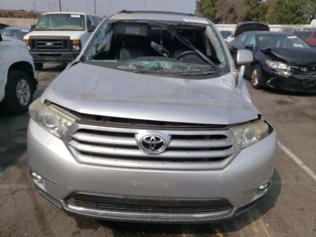 Photo 8 VIN: 5TDZK3EH4DS100705 - TOYOTA HIGHLANDER 