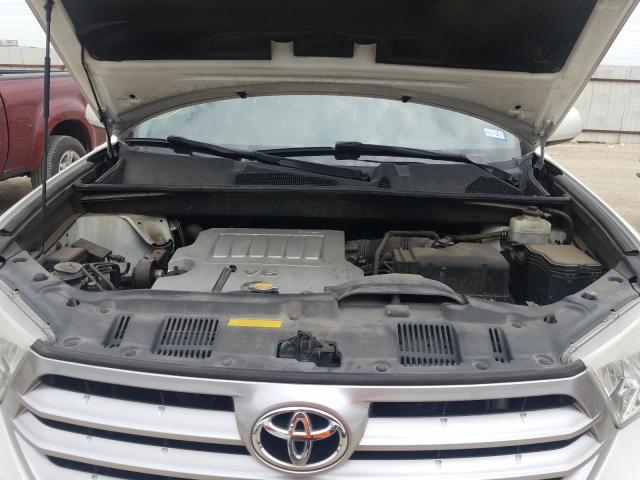 Photo 6 VIN: 5TDZK3EH4DS104480 - TOYOTA HIGHLANDER 