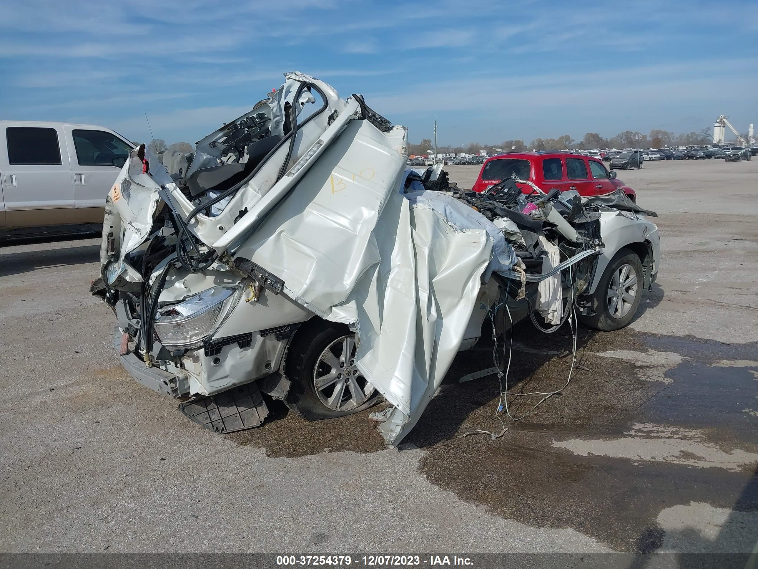 Photo 3 VIN: 5TDZK3EH4DS104737 - TOYOTA HIGHLANDER 