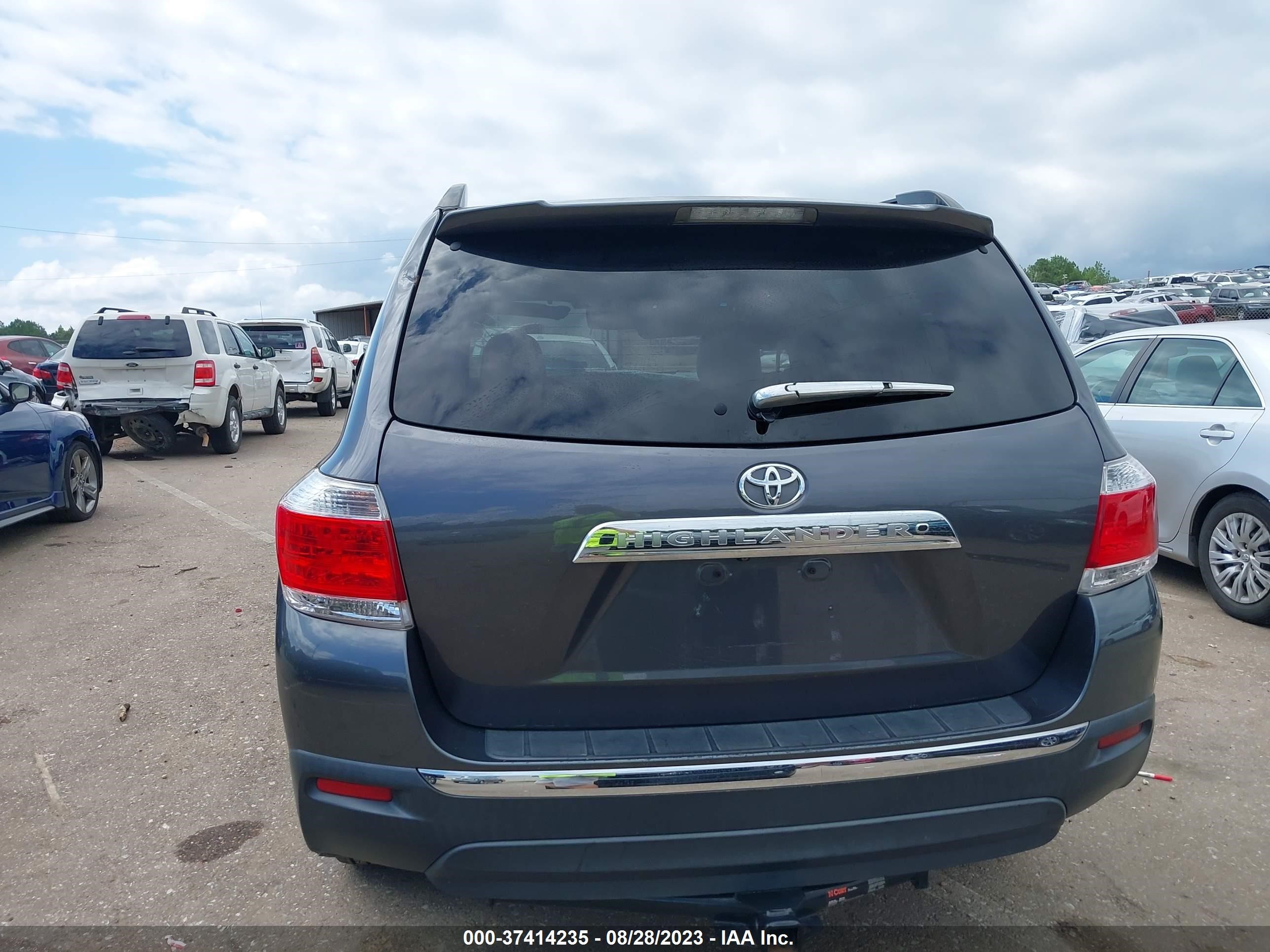 Photo 15 VIN: 5TDZK3EH5DS115018 - TOYOTA HIGHLANDER 