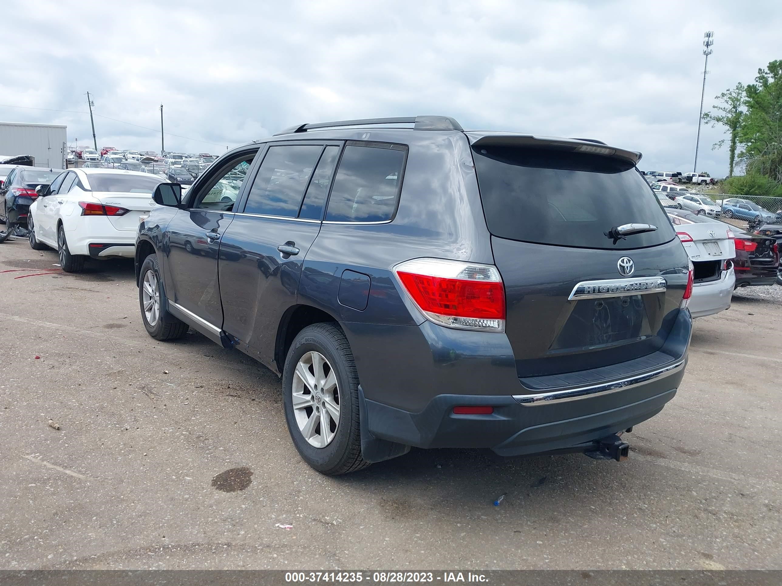 Photo 2 VIN: 5TDZK3EH5DS115018 - TOYOTA HIGHLANDER 