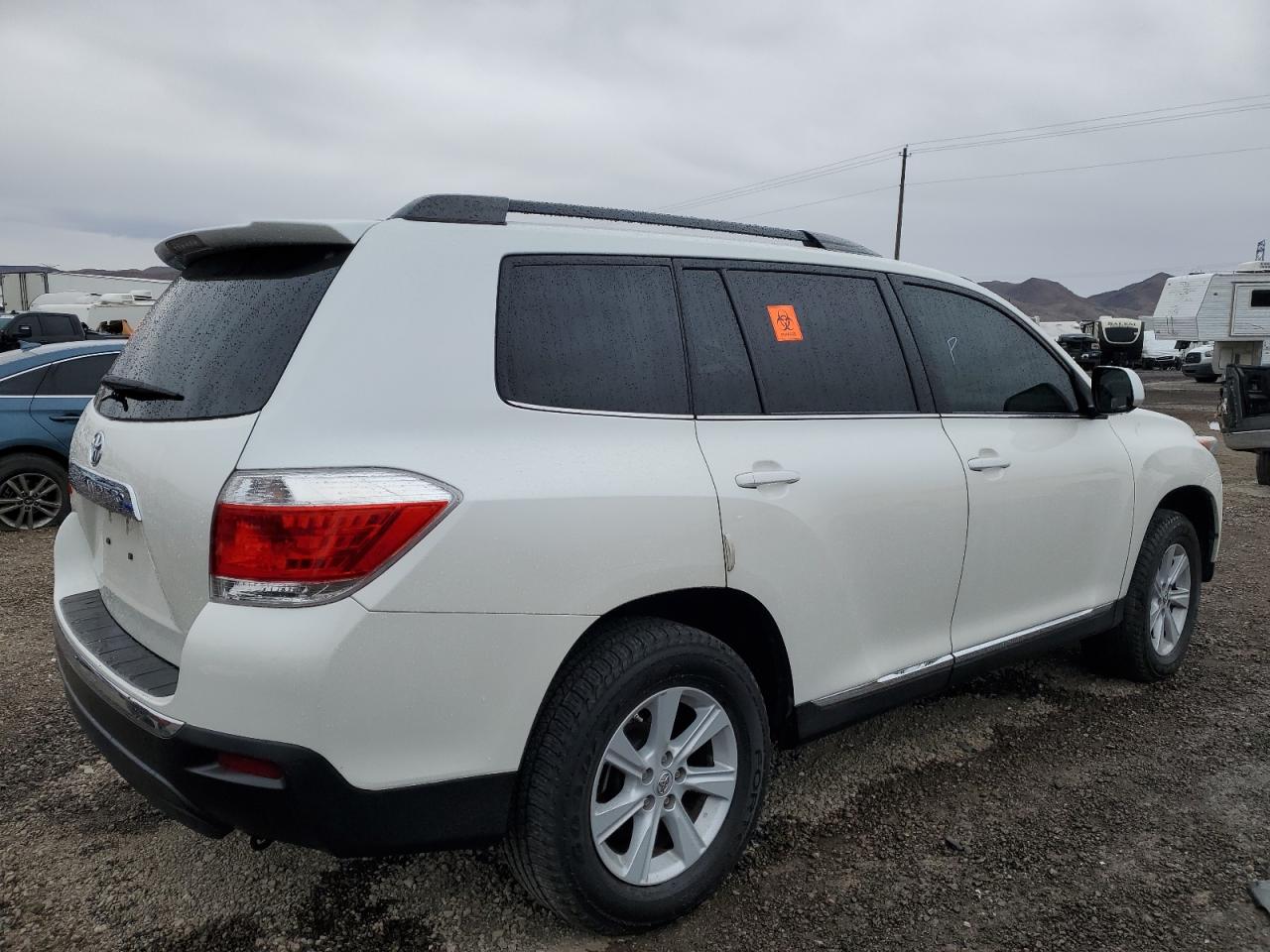 Photo 2 VIN: 5TDZK3EH5DS121529 - TOYOTA HIGHLANDER 