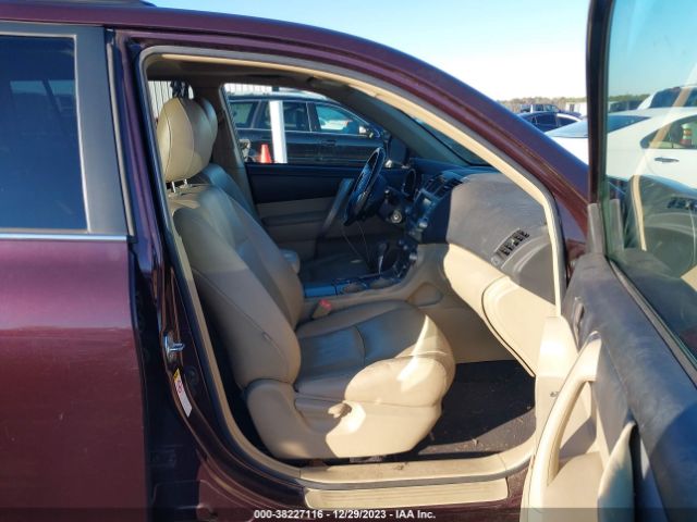 Photo 4 VIN: 5TDZK3EH6BS027396 - TOYOTA HIGHLANDER 