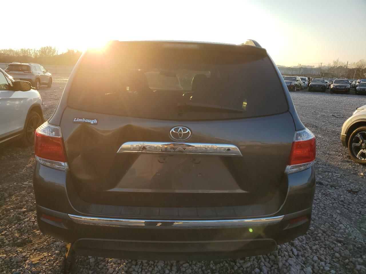 Photo 5 VIN: 5TDZK3EH6DS092977 - TOYOTA HIGHLANDER 