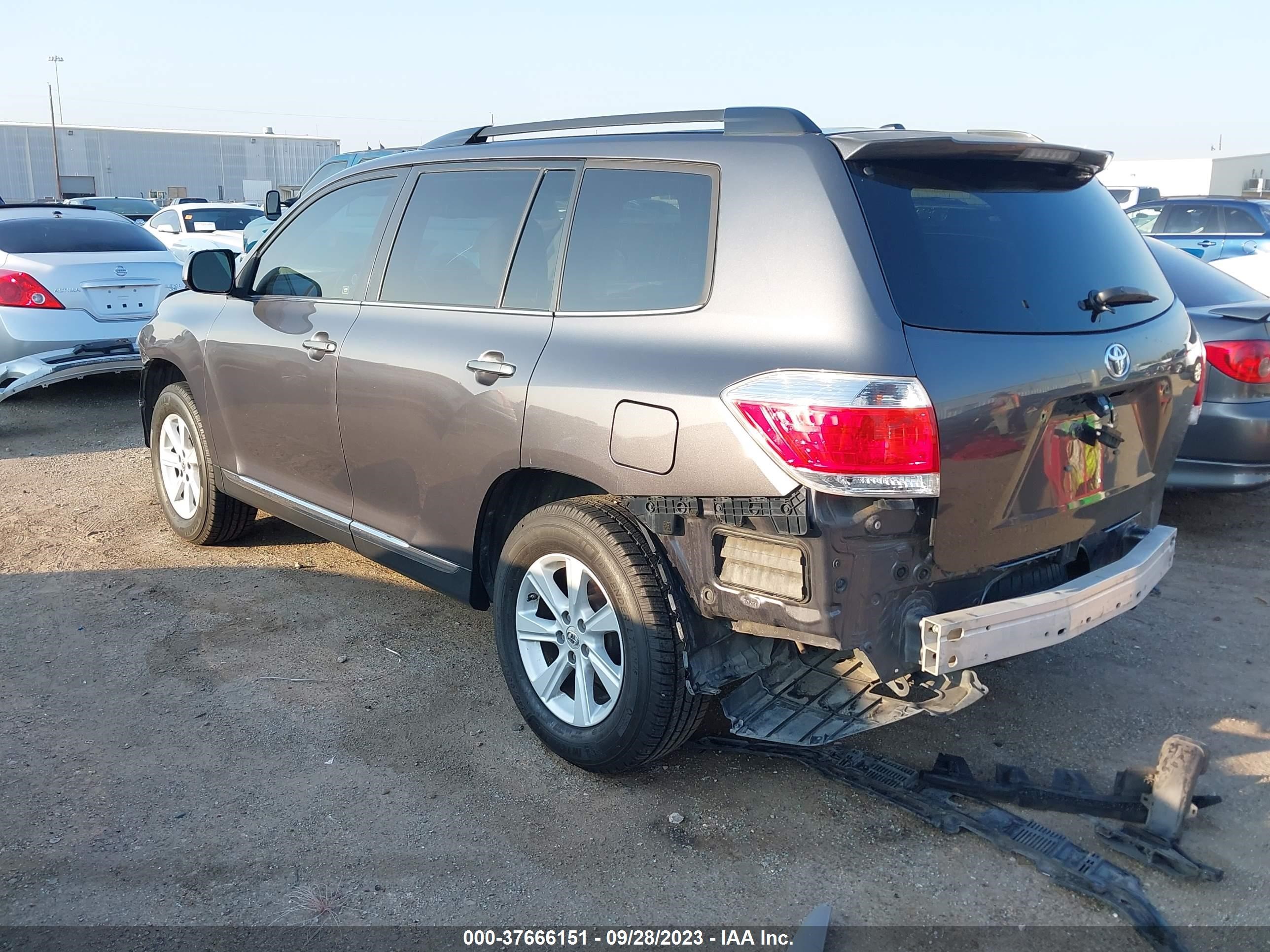 Photo 2 VIN: 5TDZK3EH6DS117344 - TOYOTA HIGHLANDER 