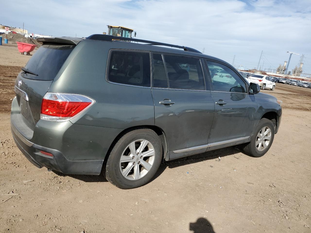 Photo 2 VIN: 5TDZK3EH7DS120236 - TOYOTA HIGHLANDER 