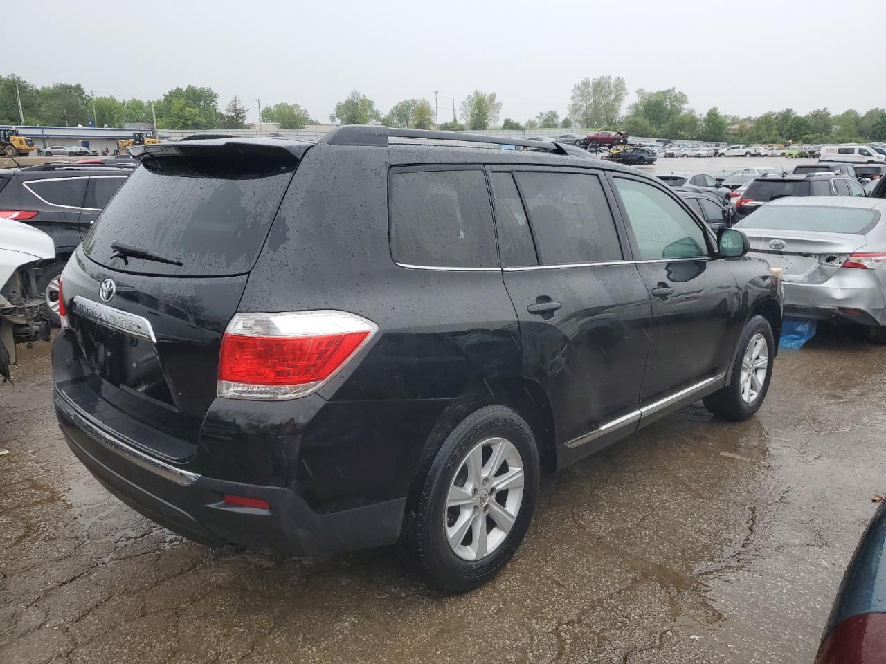 Photo 2 VIN: 5TDZK3EH9BS041096 - TOYOTA HIGHLANDER 