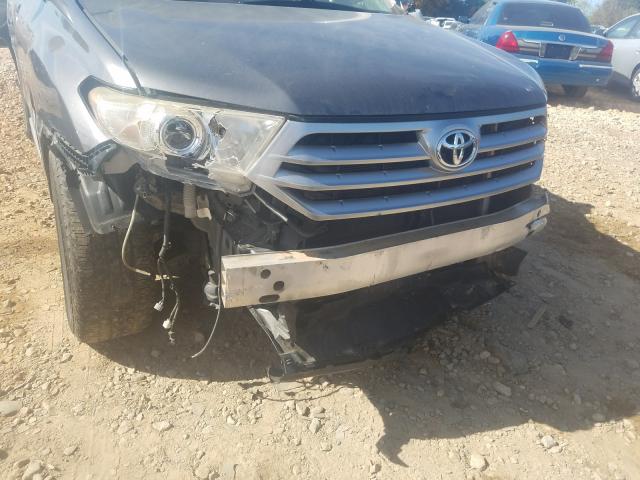 Photo 8 VIN: 5TDZK3EHXBS026400 - TOYOTA HIGHLANDER 