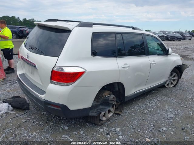 Photo 3 VIN: 5TDZK3EHXBS049336 - TOYOTA HIGHLANDER 