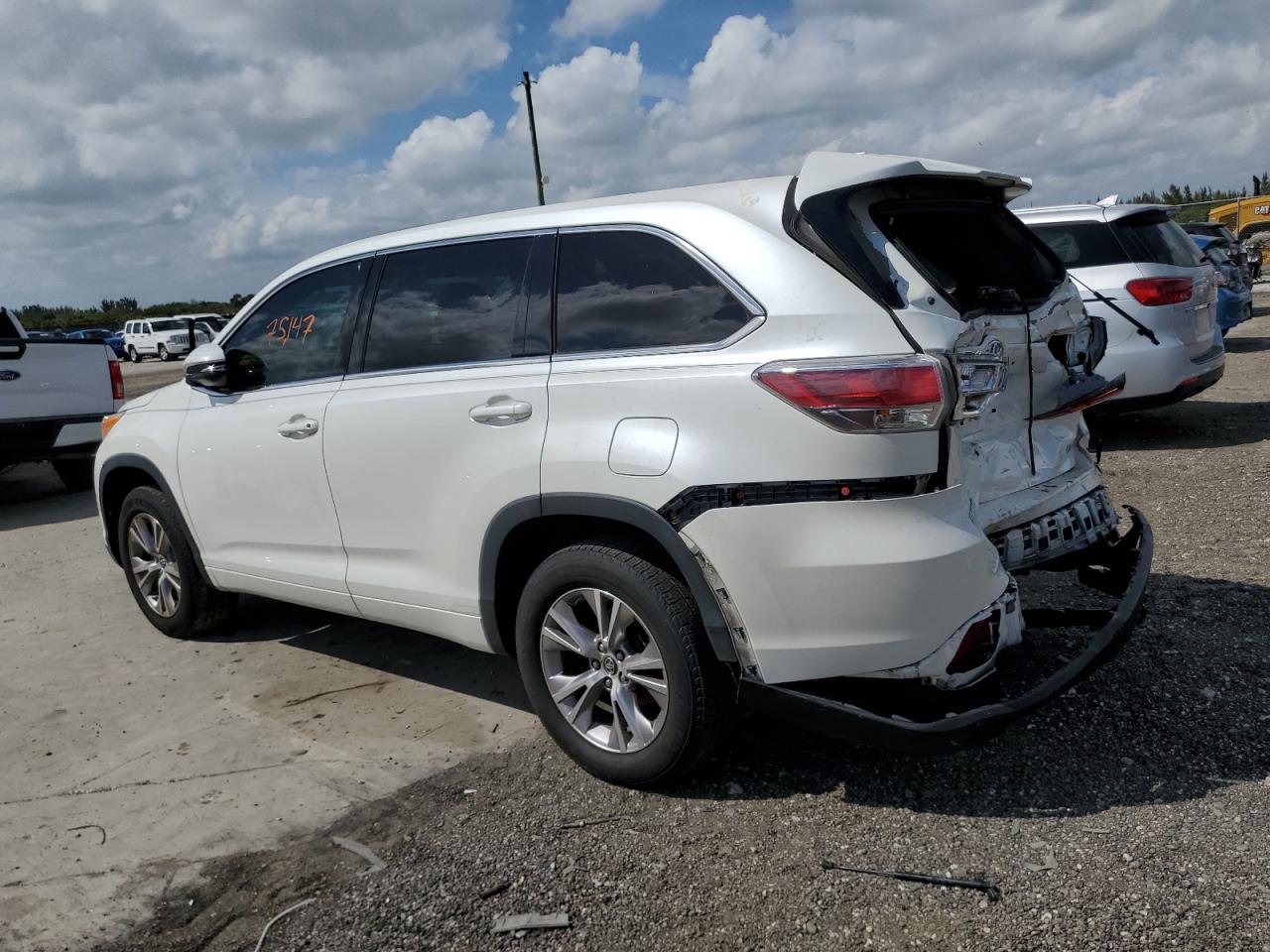 Photo 1 VIN: 5TDZKRFH2GS183010 - TOYOTA HIGHLANDER 