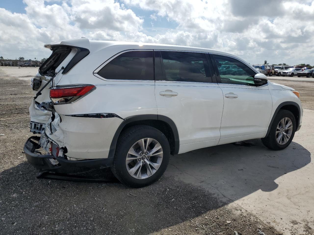 Photo 2 VIN: 5TDZKRFH2GS183010 - TOYOTA HIGHLANDER 