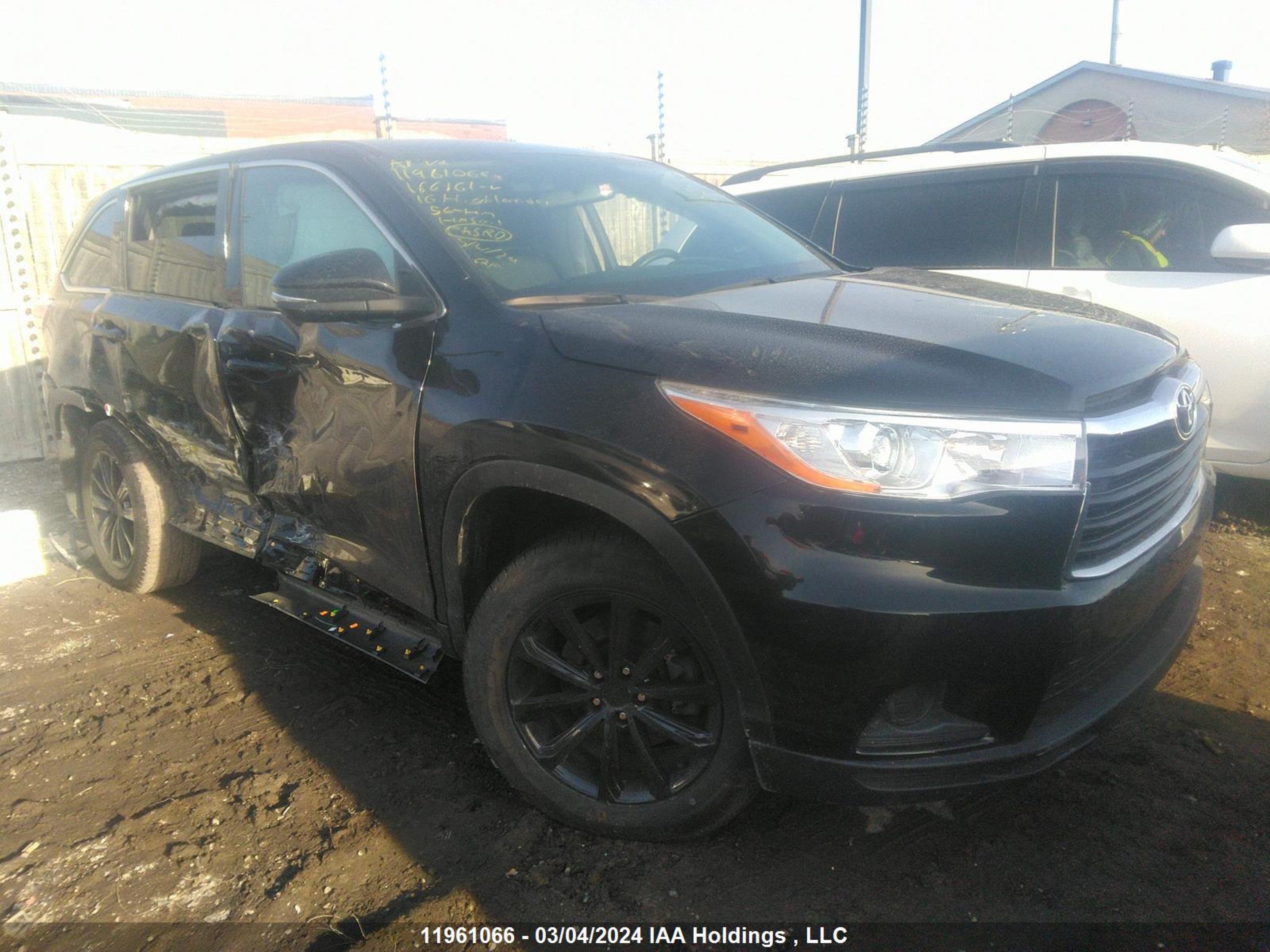 Photo 0 VIN: 5TDZKRFH4GS166161 - TOYOTA HIGHLANDER 