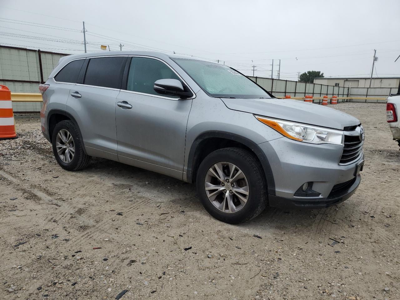 Photo 3 VIN: 5TDZKRFH7ES008362 - TOYOTA HIGHLANDER 