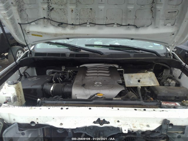 Photo 9 VIN: 5TDZM5G11AS002345 - TOYOTA SEQUOIA 