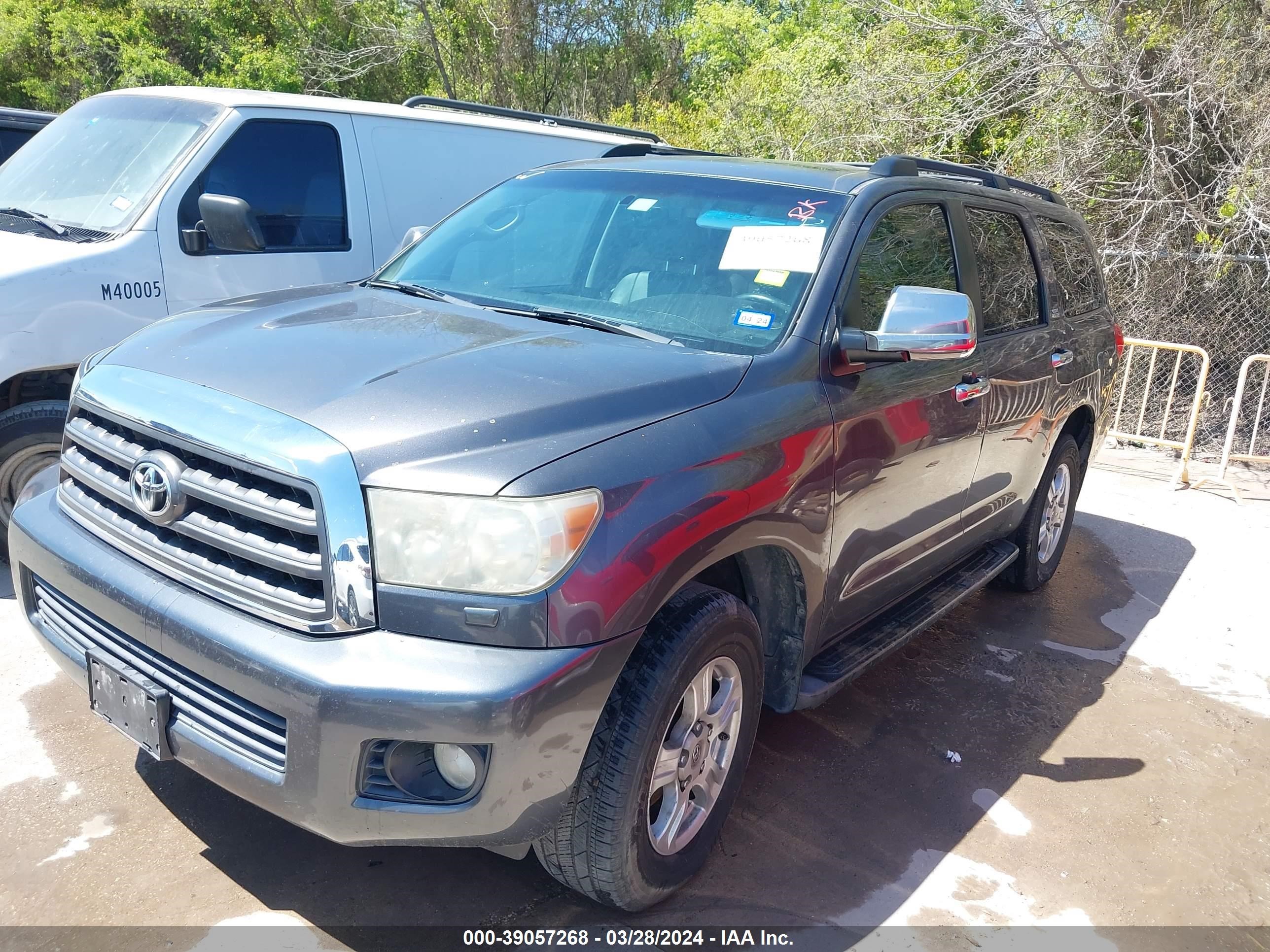 Photo 1 VIN: 5TDZM5G11BS003142 - TOYOTA SEQUOIA 