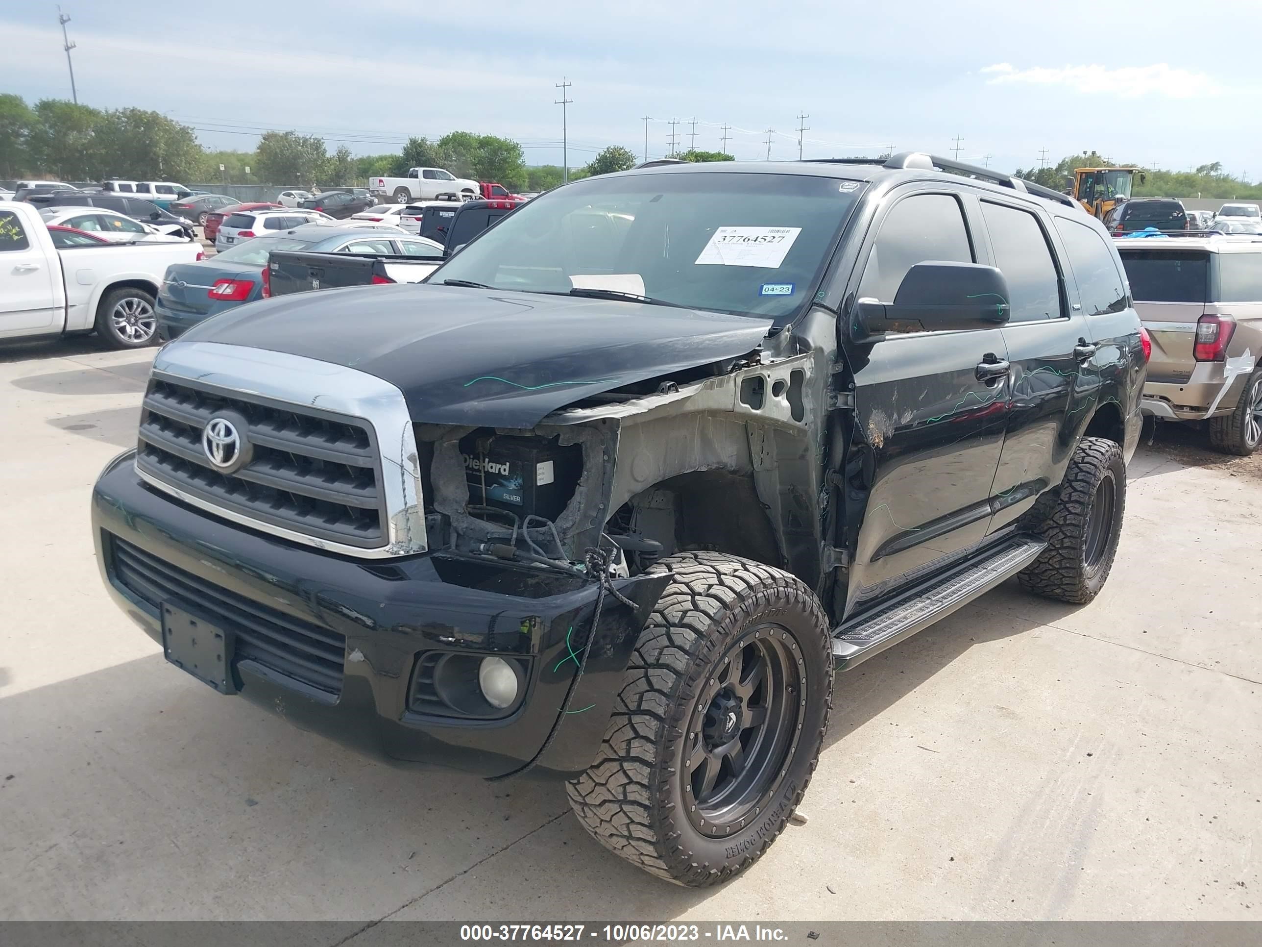 Photo 1 VIN: 5TDZM5G18AS002228 - TOYOTA SEQUOIA 