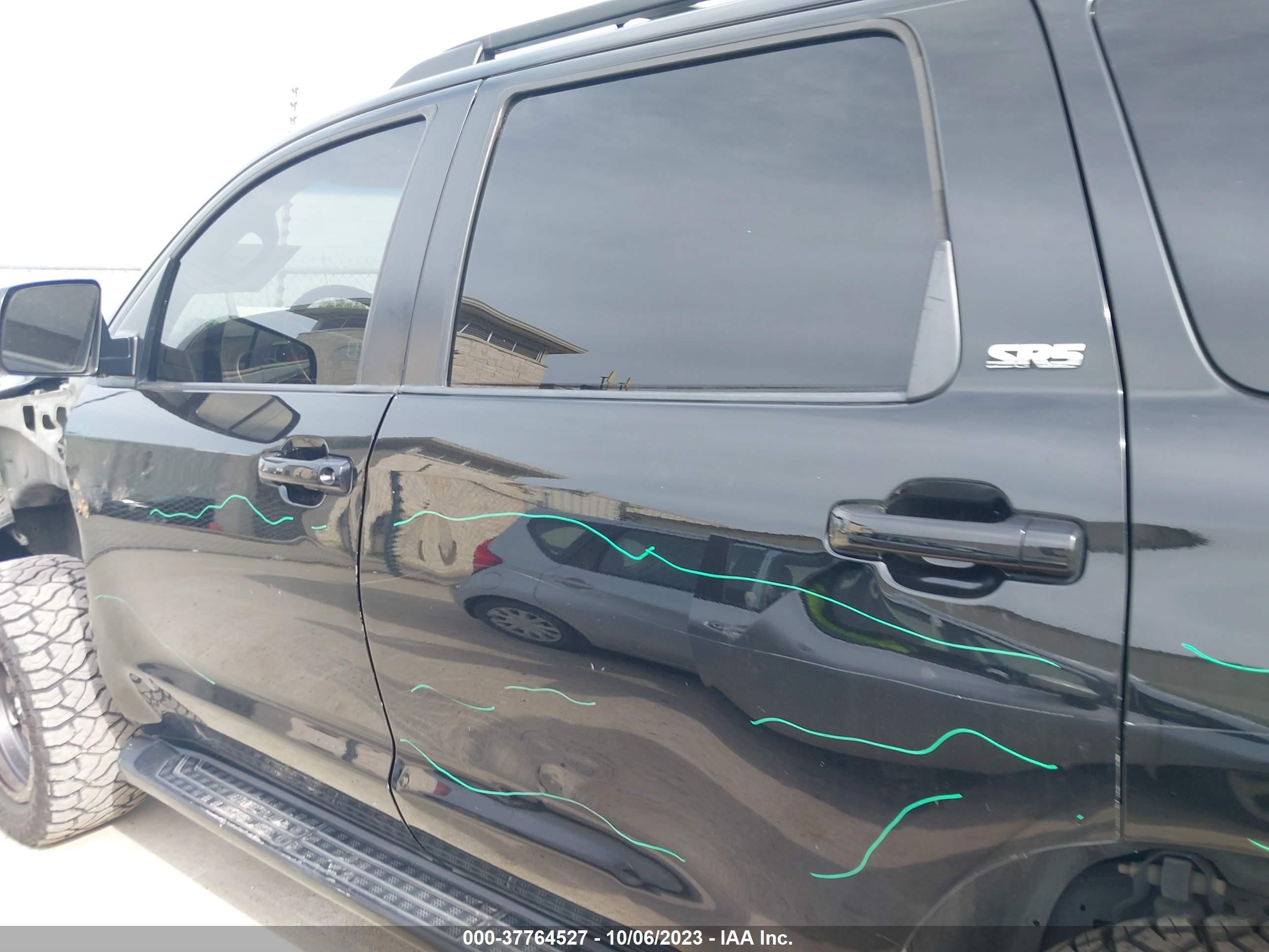 Photo 14 VIN: 5TDZM5G18AS002228 - TOYOTA SEQUOIA 