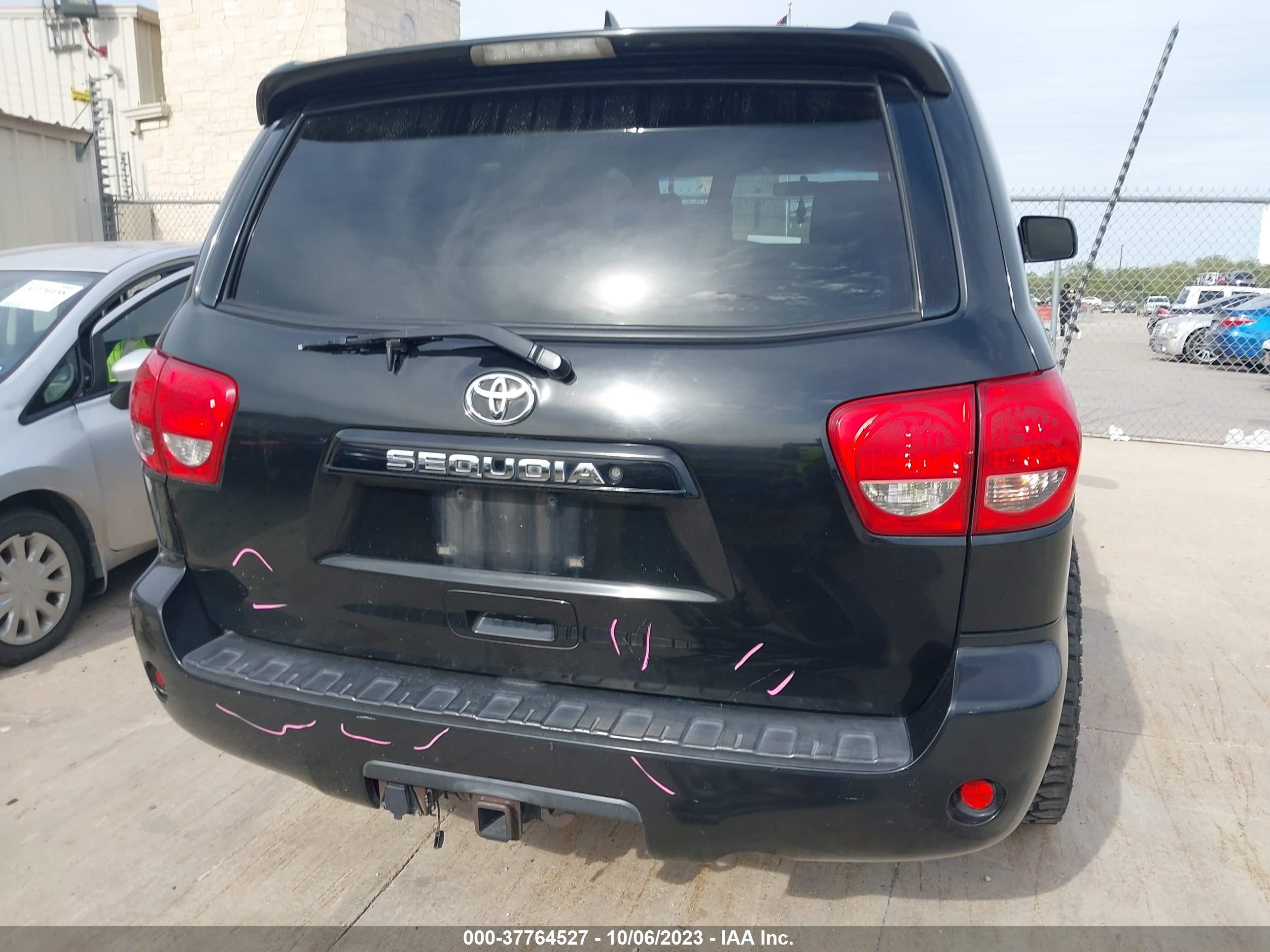 Photo 16 VIN: 5TDZM5G18AS002228 - TOYOTA SEQUOIA 