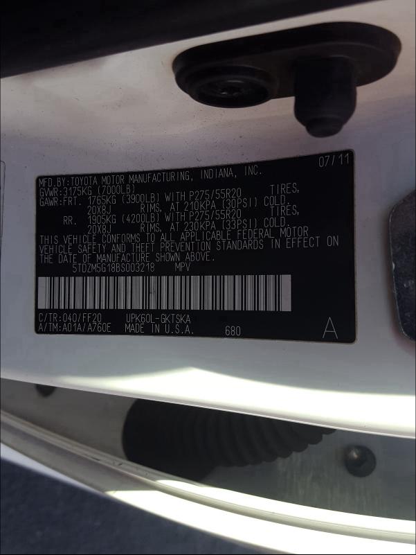 Photo 9 VIN: 5TDZM5G18BS003218 - TOYOTA SEQUOIA SR 